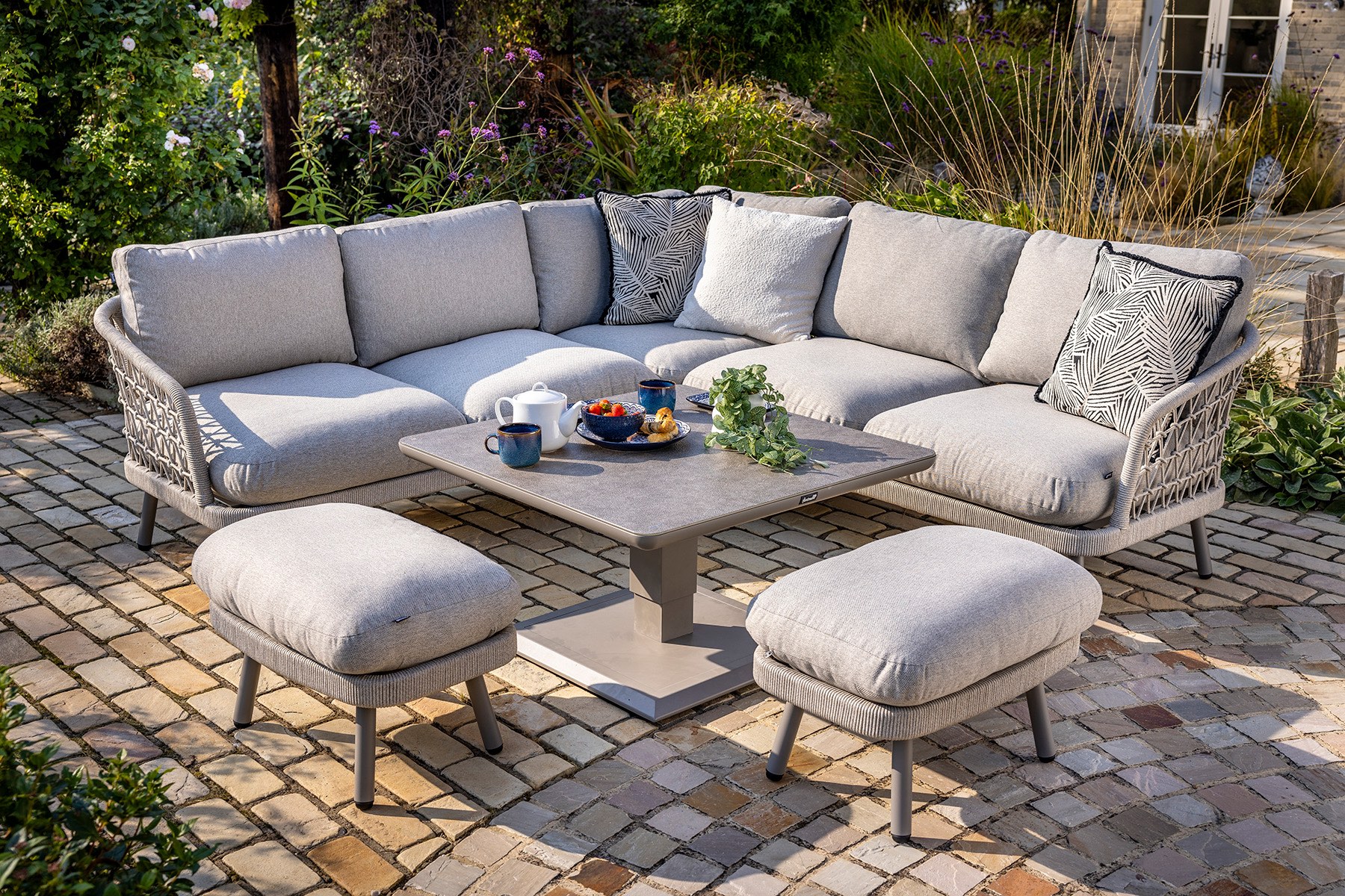 Aries Square Casual Dining Set